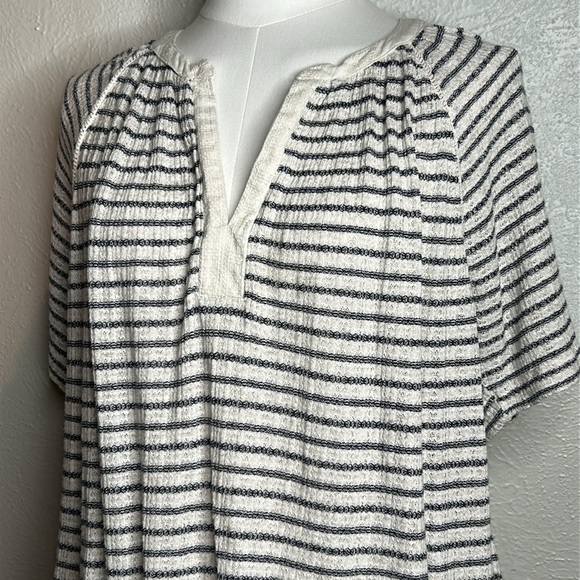 Lucky Brand Drop Needle Navy & Oatmeal Striped Viscose / Linen Knit Blouse Top L - Picture 5 of 16